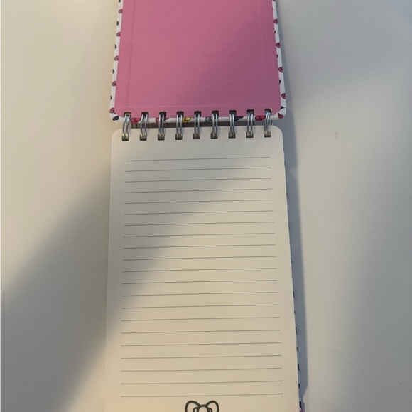 Hello Kitty Notebook - Picture 5 of 7